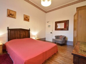 10 bedrooms, WiFi