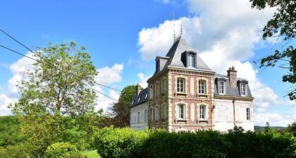 GĂźte en France prĂšs de la forĂȘt et tennis