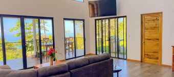3bdr Villa in Uvita TOUCAN | Jungle Ocean View | Luxury