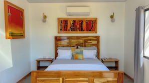 3 chambres, bureau, Wi-Fi, literie fournie