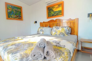 1 Schlafzimmer, Schreibtisch, WLAN, Bettwäsche