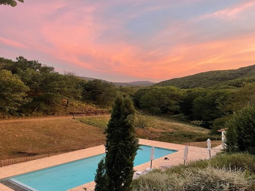 Hillside Haven in Courniou