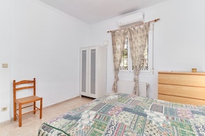 3 عدّة غرف نوم ومكواة/لوح كي وواي فاي مجانًا وملاءات أسرّة