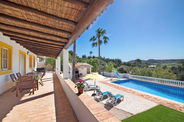 Pool - Villa 'Casa Noah' with Private Pool, Wi-Fi and Air Conditioning (São Bartolomeu de Messines)