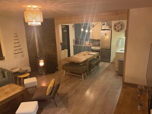 Interior - Apartment 'Chez Nous Piste Noire' with Mountain View, Balcony and Wi-Fi (Briançon)