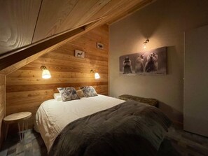 3 slaapkamers, een strijkplank/strijkijzer, gratis wifi, beddengoed