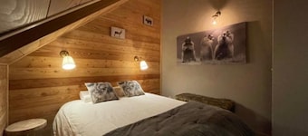 Apartment 'Chez Nous Piste Noire' with Mountain View, Balcony and Wi-Fi