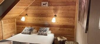 Apartment 'Chez Nous Piste Noire' with Mountain View, Balcony and Wi-Fi