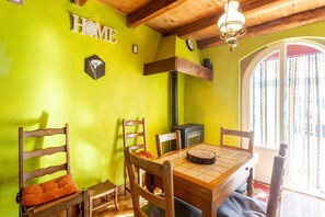 Dining - Cevennes Stone Retreat (Saint Germain de Calberte)