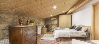 Ferienhaus 'El Petit Maialenc' mit Bergblick und Klimaanlage