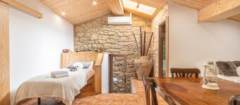 Holiday Home 'El Petit Maialenc' with Mountain View and Air Conditioning