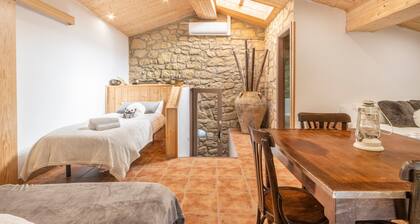 Holiday Home 'El Petit Maialenc' with Mountain View and Air Conditioning