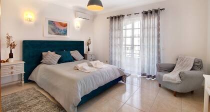 Villa 'Casa Judite' mit privater Terrasse, Balkon und WLAN