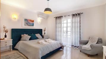 3 dormitorios, tabla de planchar con plancha, wifi gratis y ropa de cama