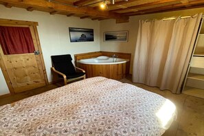 3 bedrooms, travel crib, free WiFi