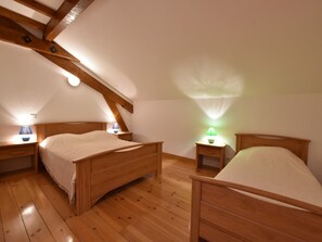 2 bedrooms