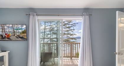 Relaxing Acadia Beachfront Cottage close to Acadia National Park & Bar Harbor.