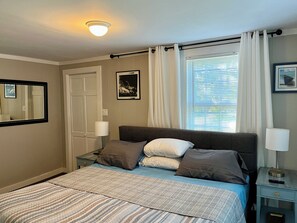 8 bedrooms, desk, iron/ironing board, free WiFi