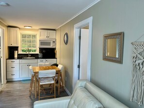 Interior - Fido friendly Walk to Red River Beach - Sleeps 20 - Hot tub - Bring your boat! (Harwich)