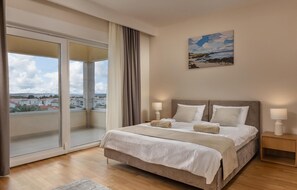4 habitaciones, cuna de viaje, wifi gratis y ropa de cama 
