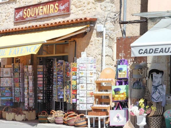 Souvenirladen