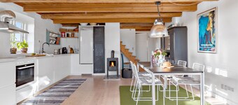 Nice apartment in Rønde with WiFi