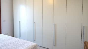 2 Schlafzimmer, Bettwäsche