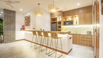 Villa (4 Bedrooms) | Exterior