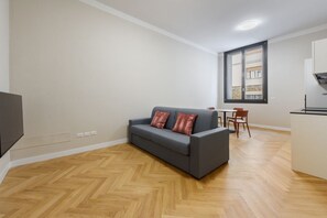 Living area - Valori Modern in Florence by Mmega (Firenze)