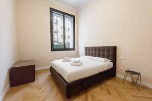 1 habitación, wifi y ropa de cama