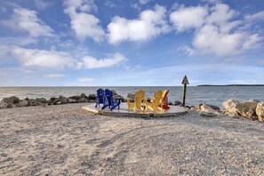 On the beach - Sunrise, Award winning, Ocean View Condo in the Keys (Key Largo)