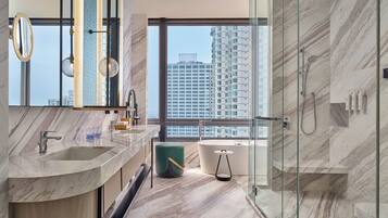 Presidential Suite, 1 Katil Raja (King), City View | Bilik Mandi | Tab mandi dan pancuran berasingan, kelengkapan dandanan diri percuma