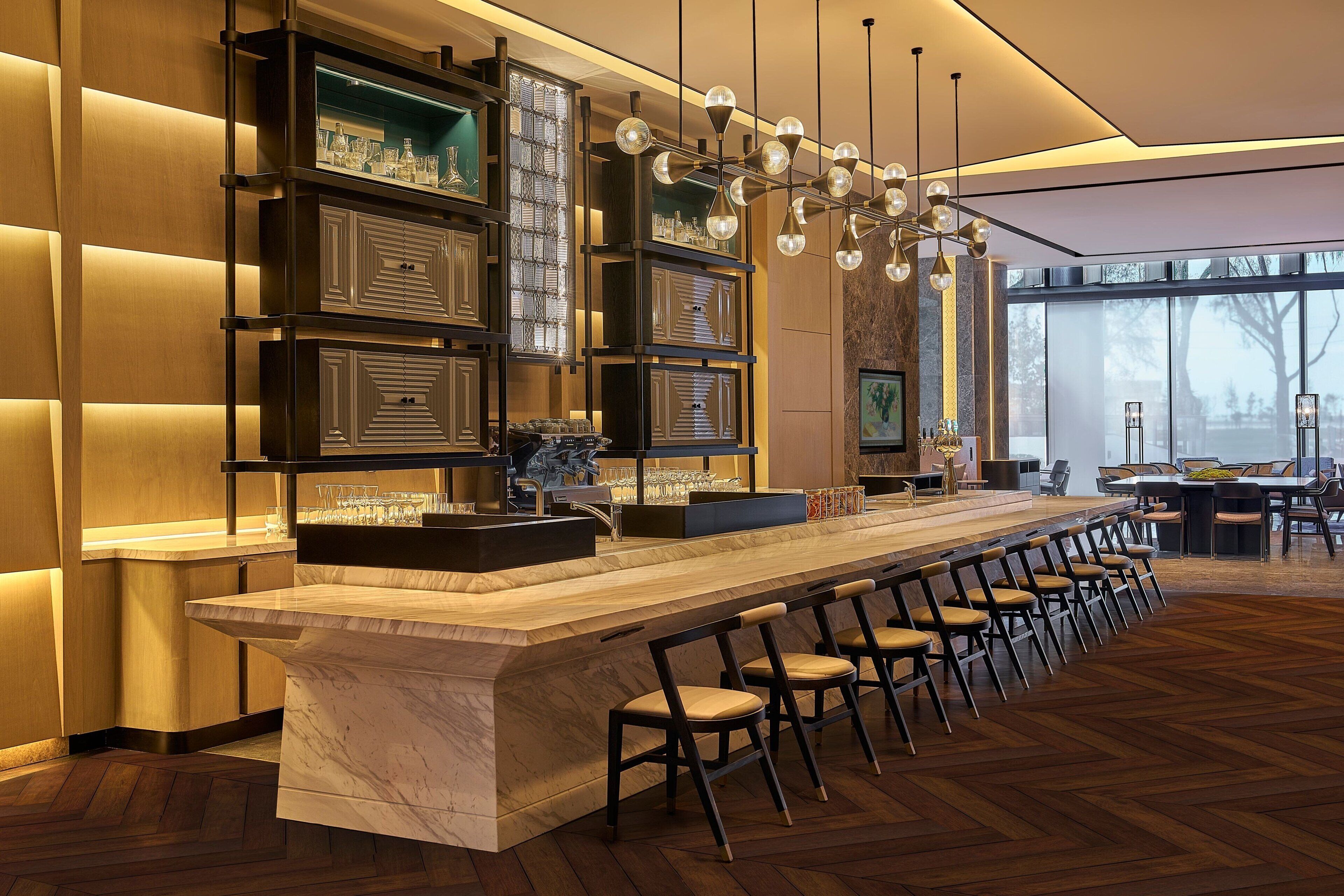 Lobby lounge