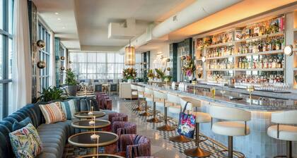 Moxy St. Petersburg Downtown