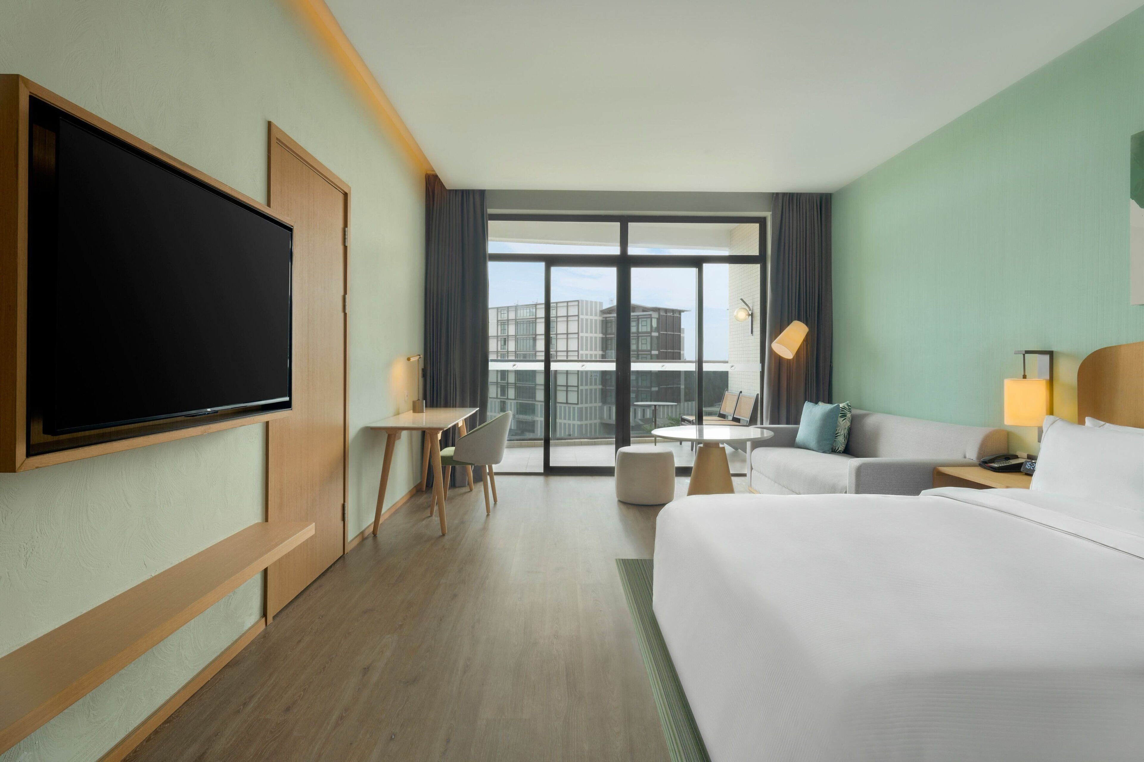 Superior Room, 1 King Bed, Balcony, City View | Premium bedding, down comforters, in-room safe, desk