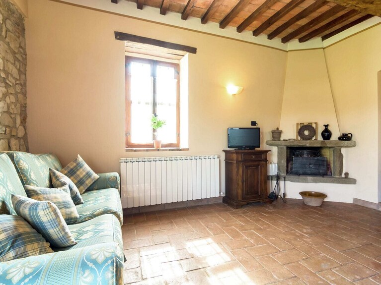 Apartment In Todi With Pool And Garden - Todi