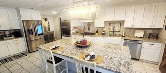 Luxury home, minutes from MSU campus