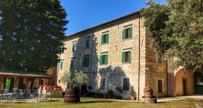 Farmhouse in Gualdo near Lake Trasimeno