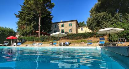 Farmhouse in Umbria near Lake Trasimeno