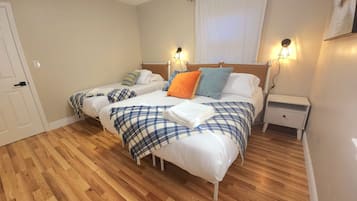 2 slaapkamers, een strijkplank/strijkijzer, wifi, beddengoed