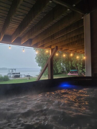 All Sports Silver Lake/Hot Tub/Sauna/Gameroom