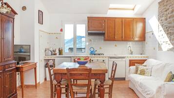 Kühlschrank, Ofen, Geschirrspüler