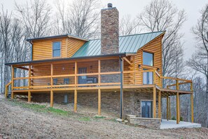 Exterior - Celina Cabin w/ View of Dale Hollow Lake! (Hilham)