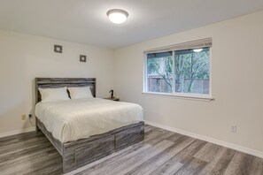 3 chambres, bureau, accès Internet, draps fournis