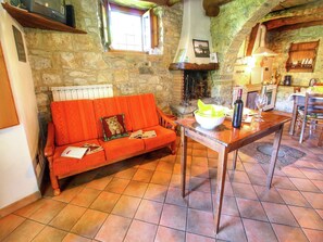 TV, fireplace - Farmhouse with pool,Ortignano (Ortignano)