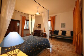 8 Schlafzimmer, kostenloses WLAN