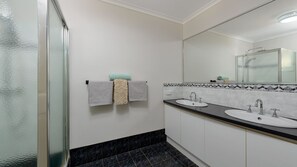 Shower, towels