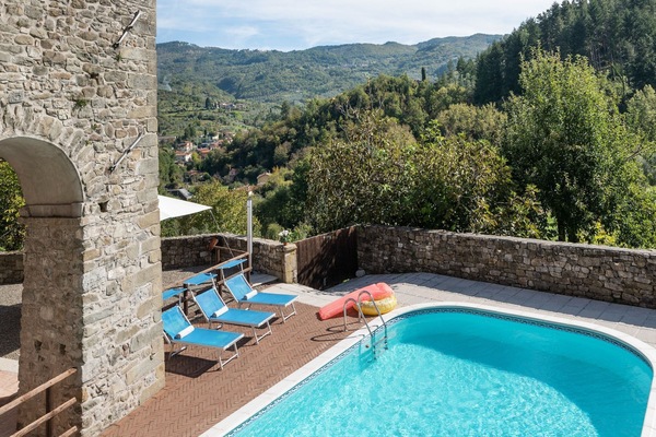 Holiday Home Swimming Pool