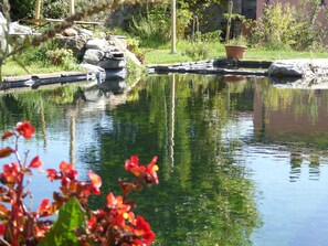 Property grounds - Holiday Home in Mulazzo with Natural Pond (Mulazzo)