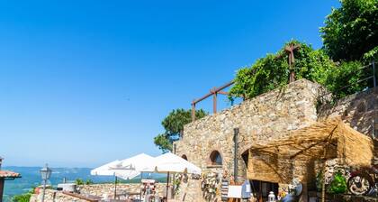 Tuscan Hilltop Getaway